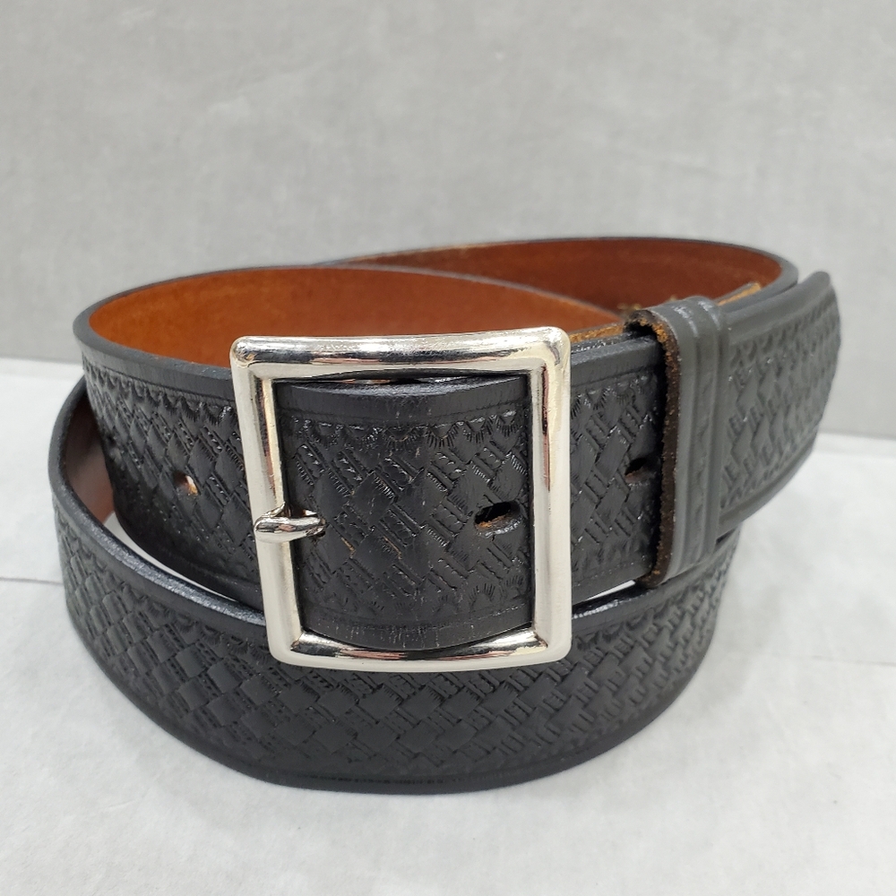 Don Hume belt men's 38 black tooled leather weave print snap on silver buckle